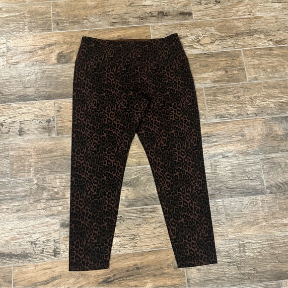 Casablanca Leopard Print Leggings - Picture 4 of 8